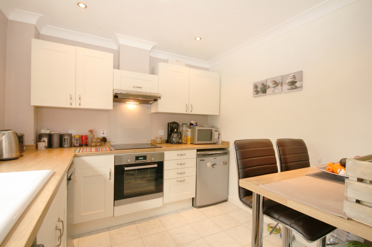 2 Bed First Floor Apartment For Sale - Secondary Image