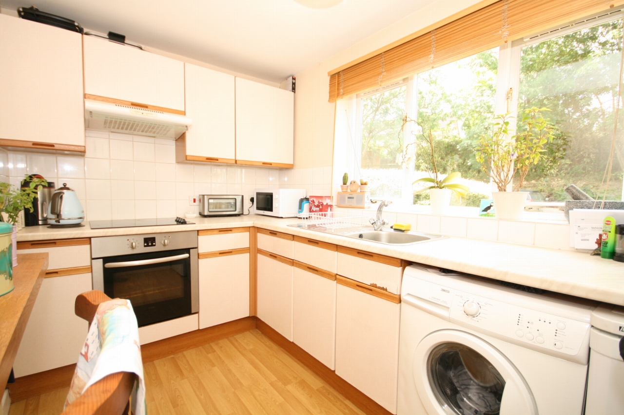2 Bed Ground Floor Apartment For Sale - Secondary Image
