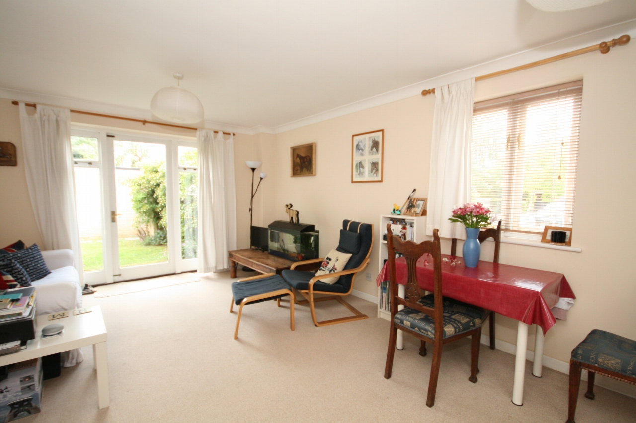 2 Bed Ground Floor Apartment For Sale - Secondary Image