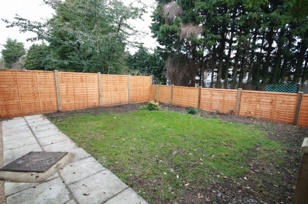 2 Bed Ground Floor Apartment To Rent - Secondary Image