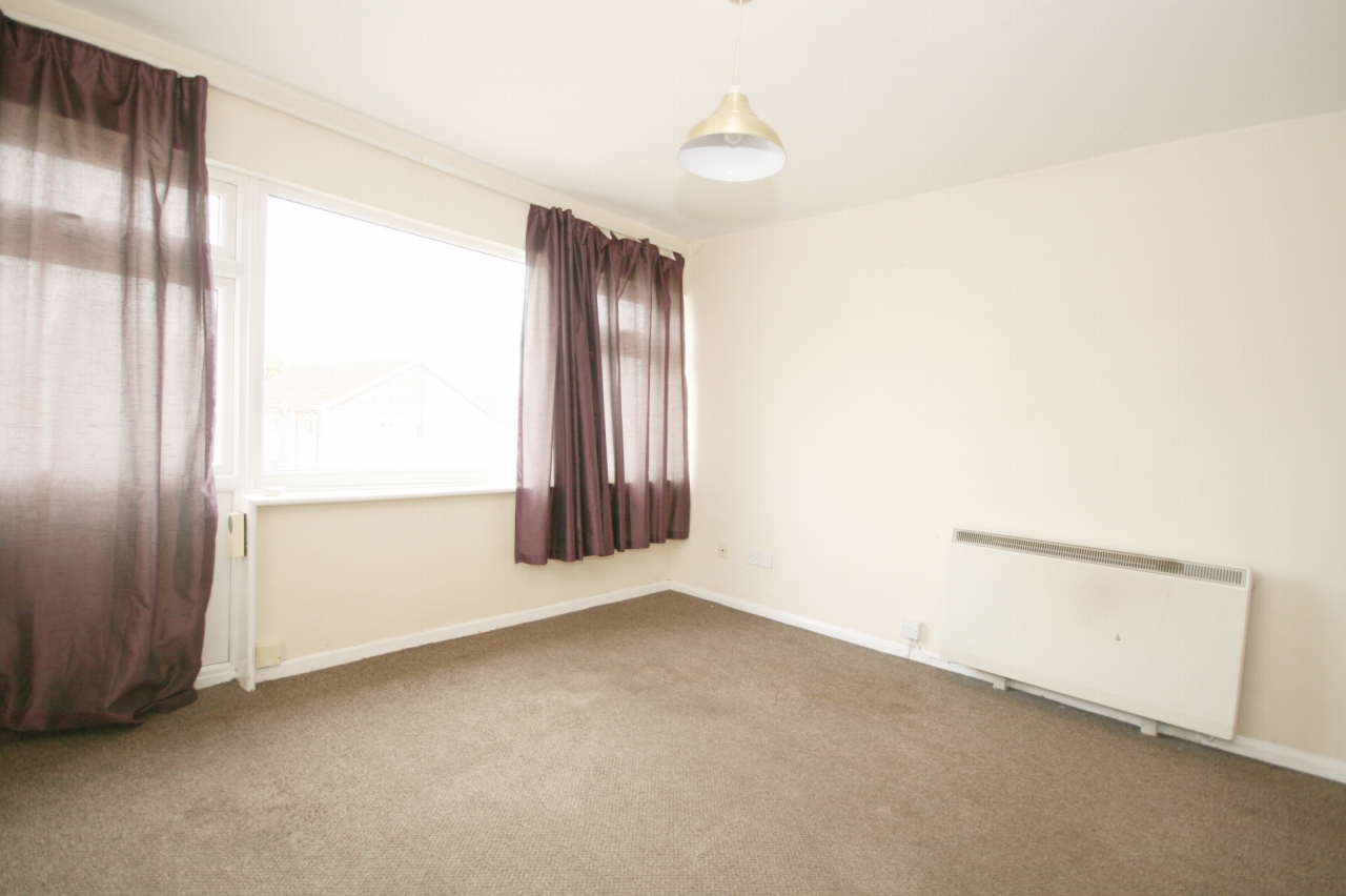 2 Bed First Floor Apartment To Rent - Main Image