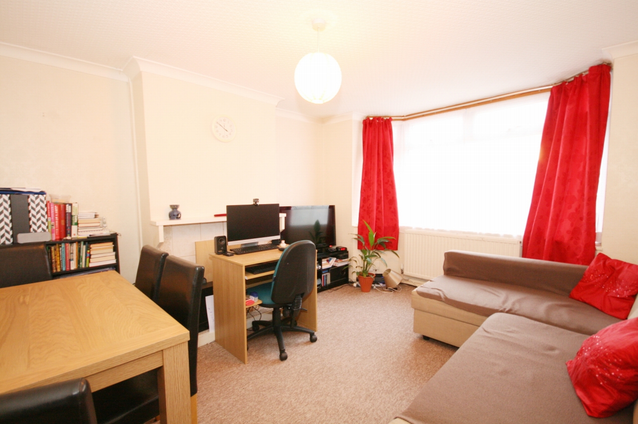 1 Bed Ground Floor Apartment To Rent - Secondary Image