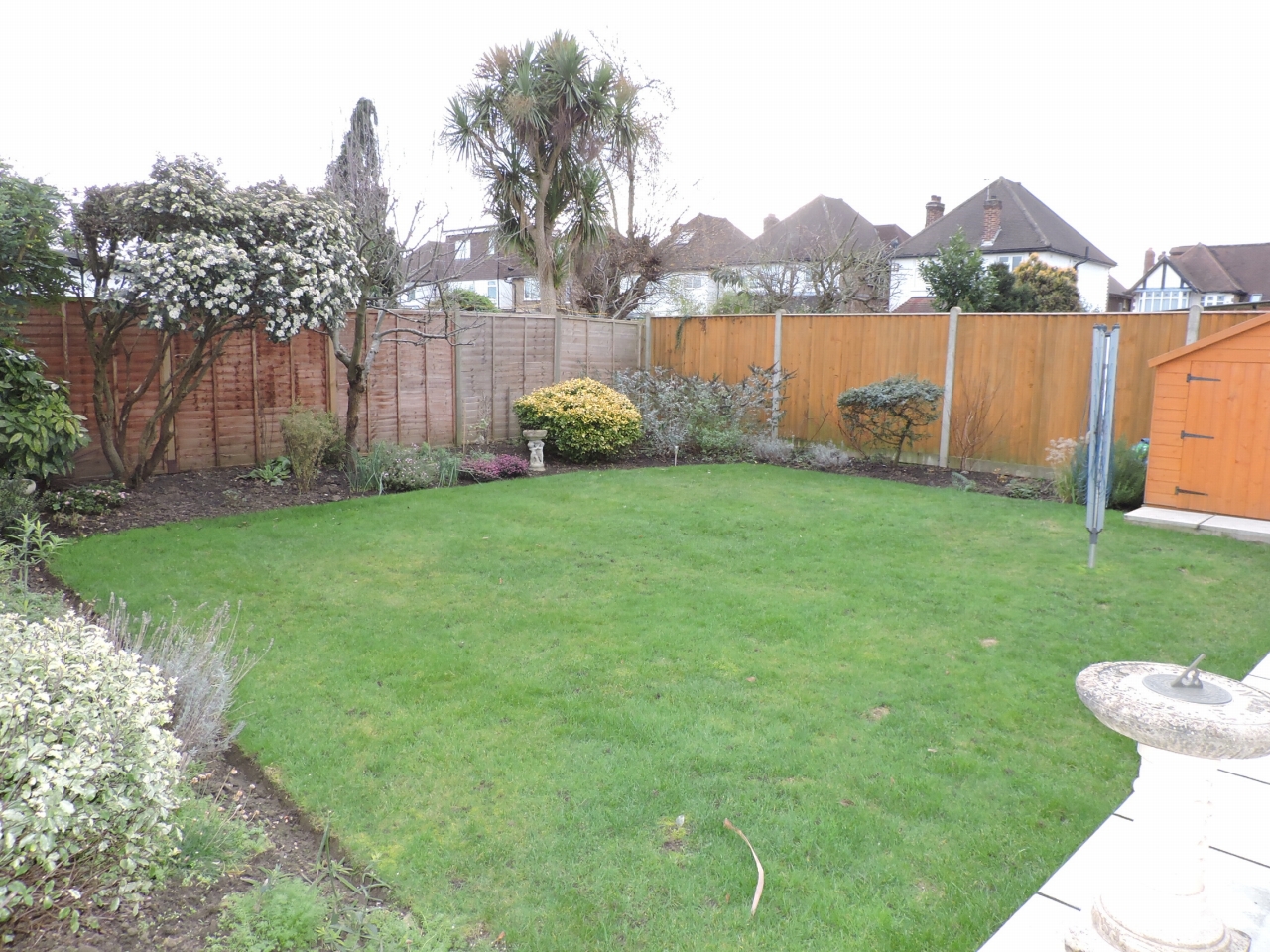 4 bedroom detached house Sale Agreed in New Malden - photograph 14