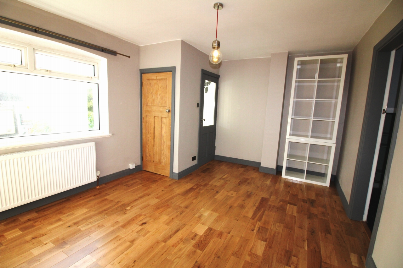 2 bedroom mid terraced house SSTC in Birmingham - photograph 3.