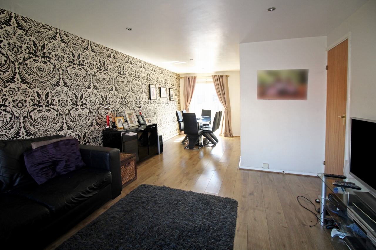 3 bedroom semi detached house SSTC in Birmingham - photograph 2.