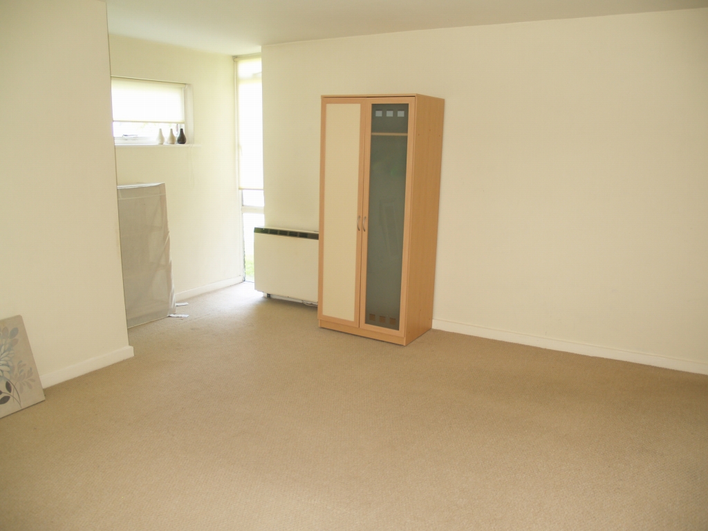 1 bedroom ground floor apartment SSTC in Birmingham - photograph 5.