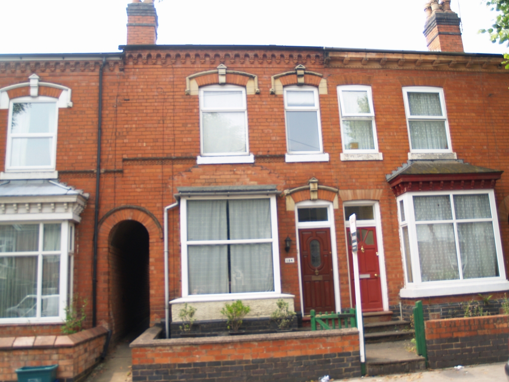 3 bedroom mid terraced house SSTC in Birmingham - Main Image.