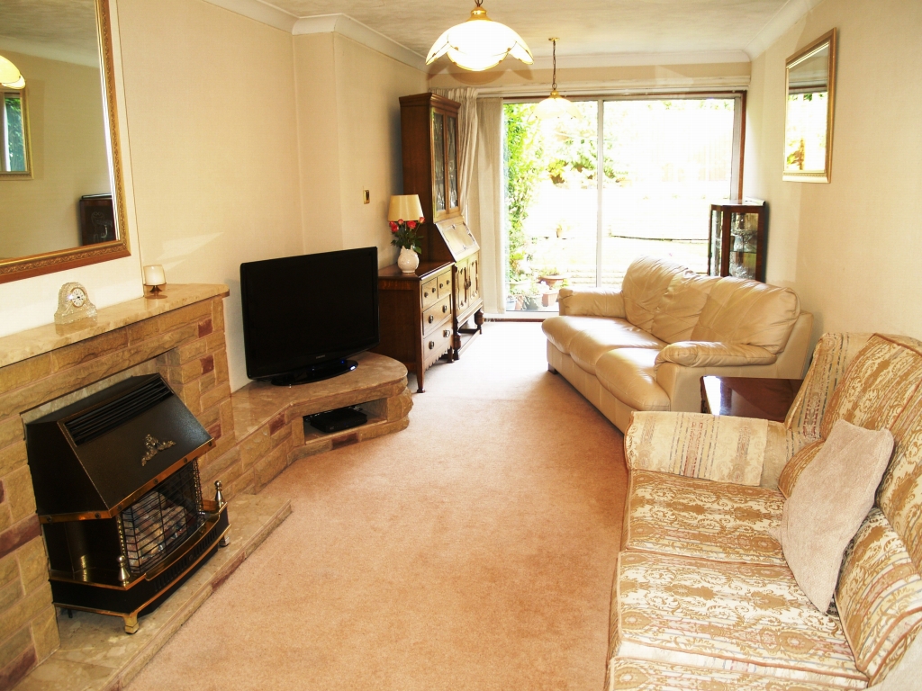 3 bedroom semi detached house SSTC in Birmingham - photograph 5.