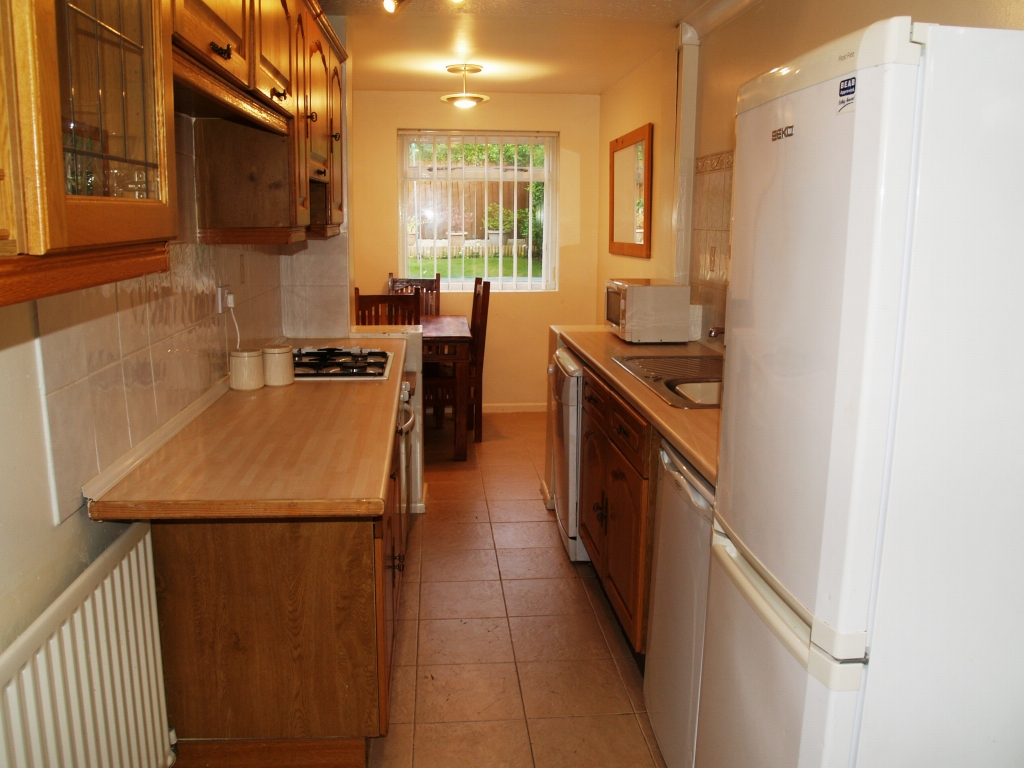 3 bedroom semi detached house SSTC in Birmingham - photograph 7.