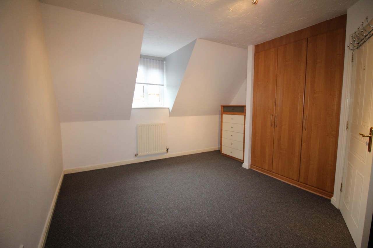 1 bedroom second floor apartment SSTC in Shirley - photograph 4.