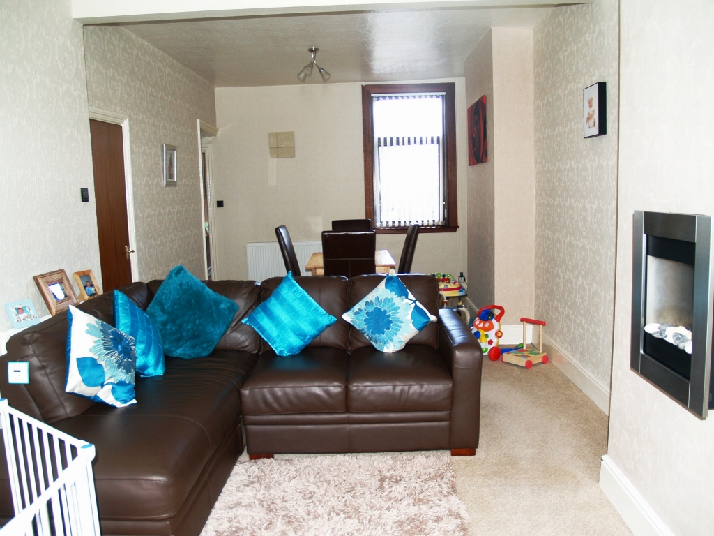 3 bedroom mid terraced house Application Made in Birmingham - photograph 2.