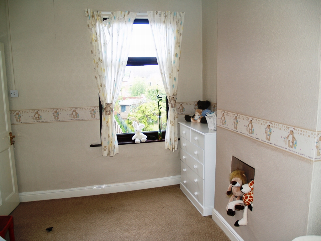 3 bedroom mid terraced house Application Made in Birmingham - photograph 9.