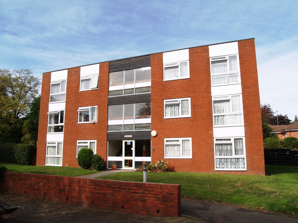 1 bedroom second floor apartment Application Made in Birmingham - photograph 4.