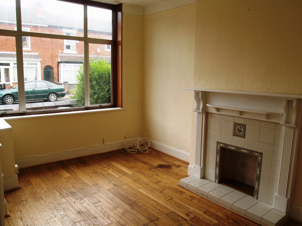 3 bedroom mid terraced house Application Made in Birmingham - photograph 2.