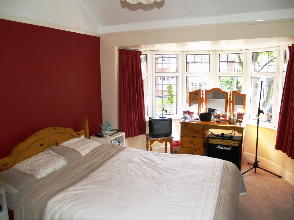 3 bedroom semi detached house SSTC in Birmingham - photograph 6.