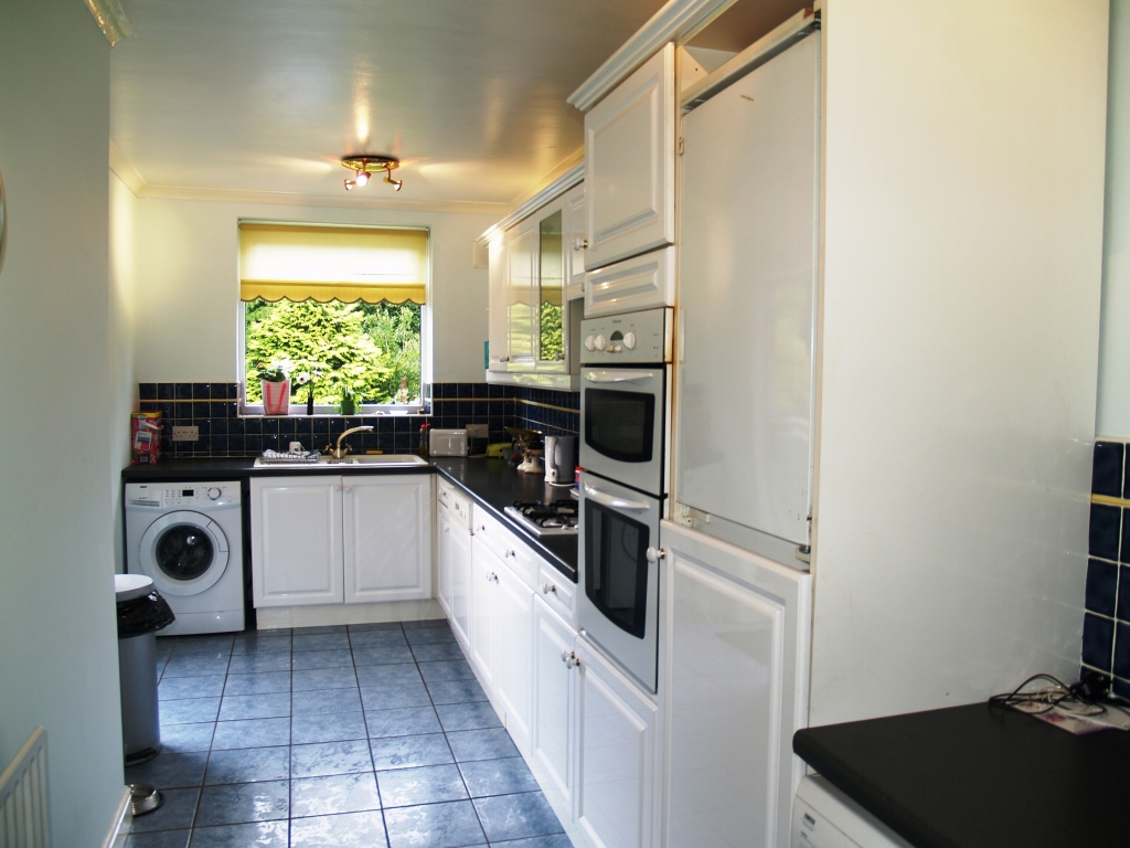 3 bedroom semi detached house SSTC in Birmingham - photograph 3.