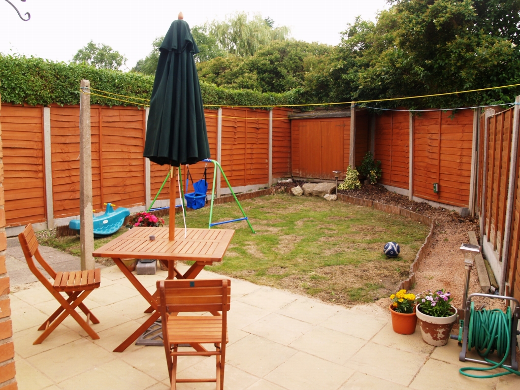 3 bedroom end terraced house SSTC in Birmingham - photograph 4.