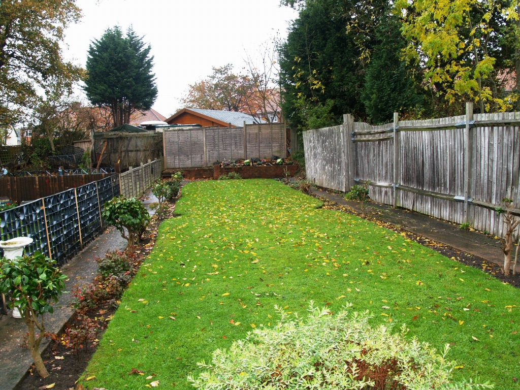 3 bedroom semi detached house SSTC in Birmingham - photograph 4.