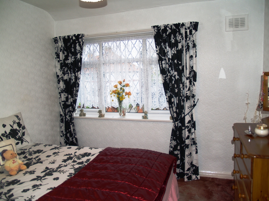 3 bedroom semi detached house SSTC in Birmingham - photograph 6.