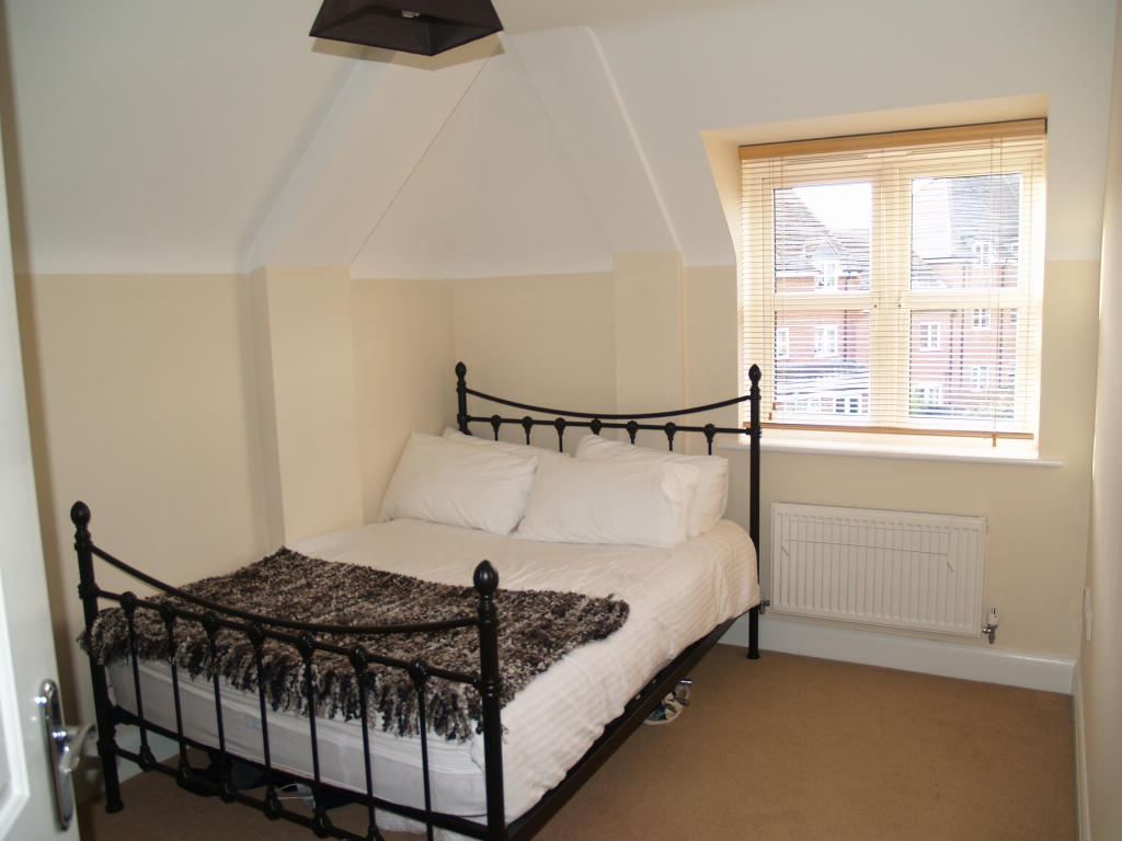 2 bedroom second floor apartment Application Made in Solihull - photograph 6.