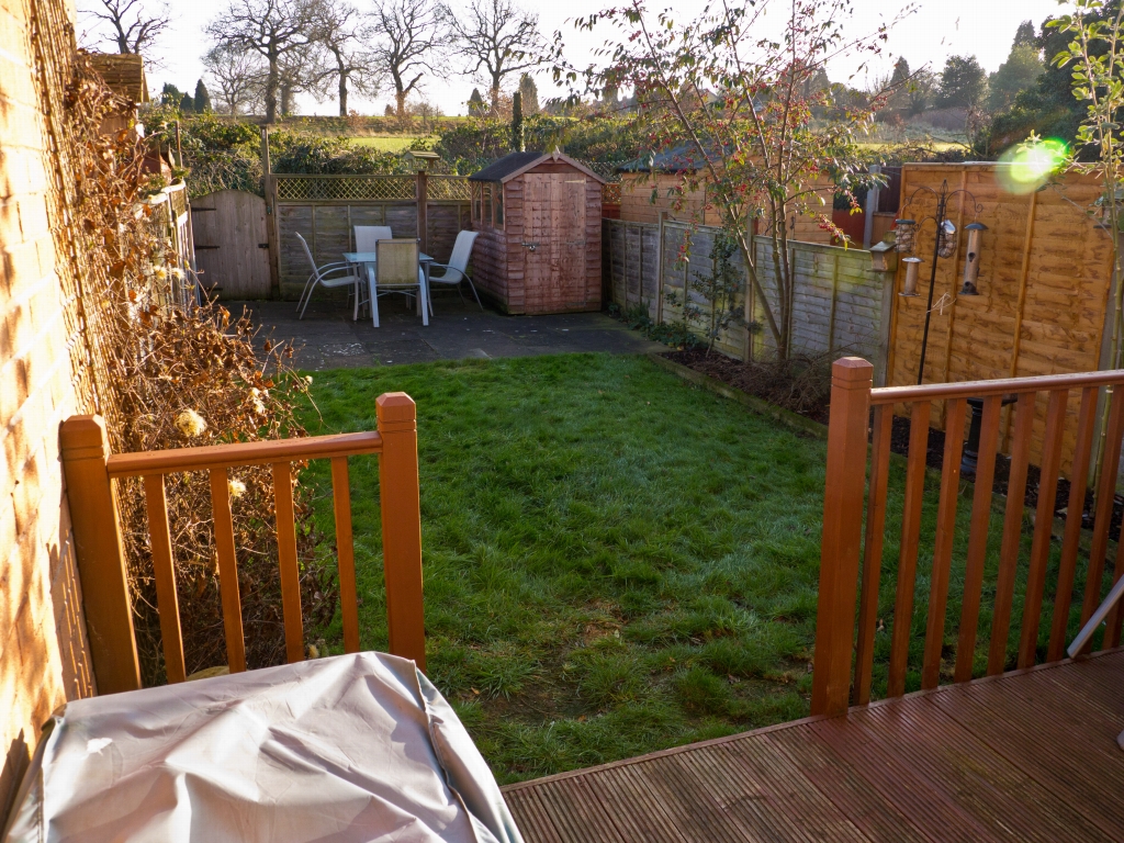 3 bedroom mid terraced house SSTC in Birmingham - photograph 4.