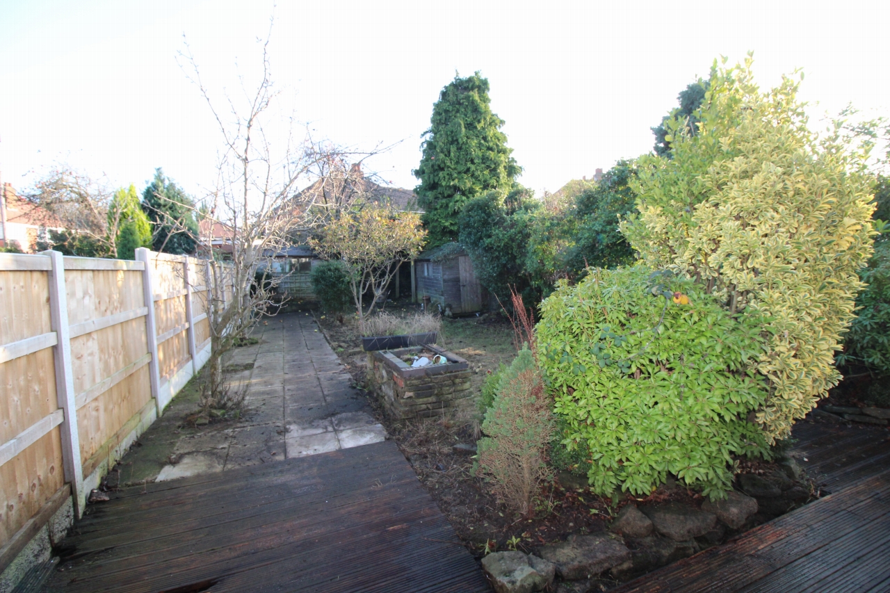 3 bedroom semi detached house SSTC in Solihull - photograph 8.