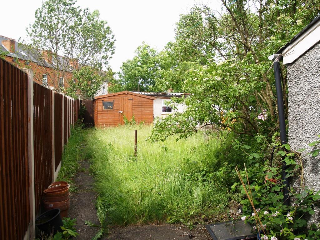 3 bedroom mid terraced house Application Made in Birmingham - photograph 11.