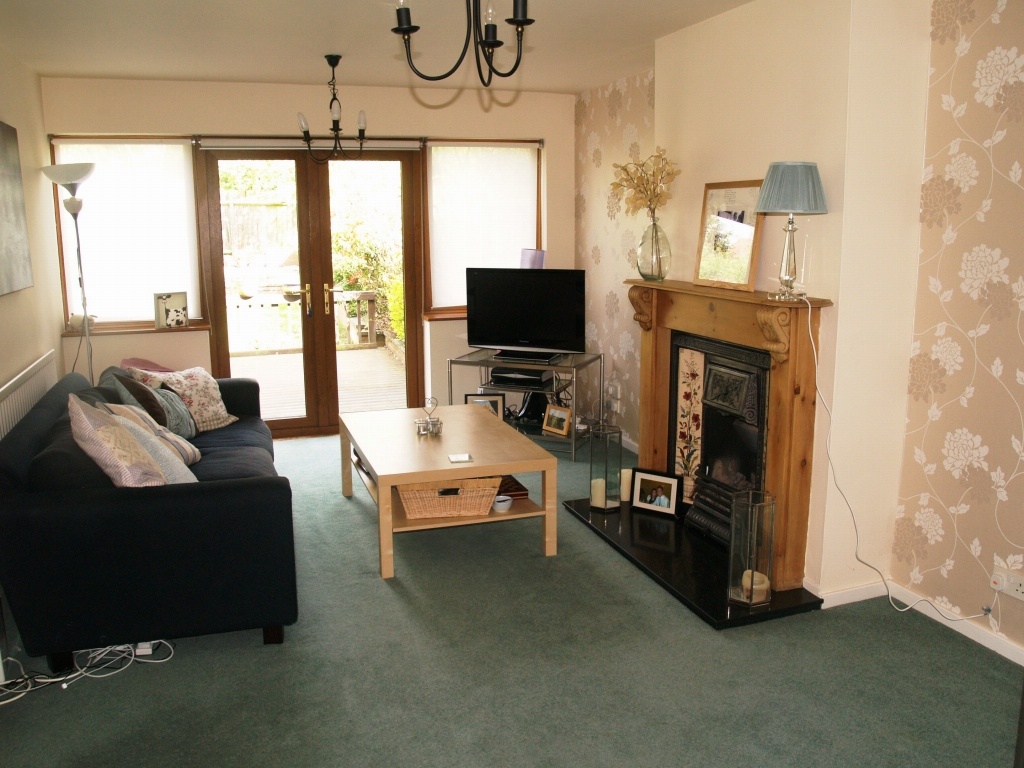 3 bedroom semi detached house SSTC in Solihull - photograph 2.