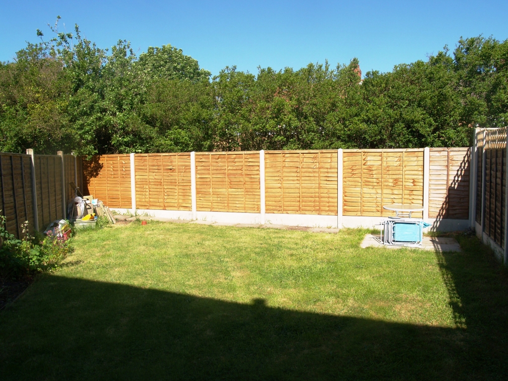 2 bedroom mid terraced house Application Made in Birmingham - photograph 7.