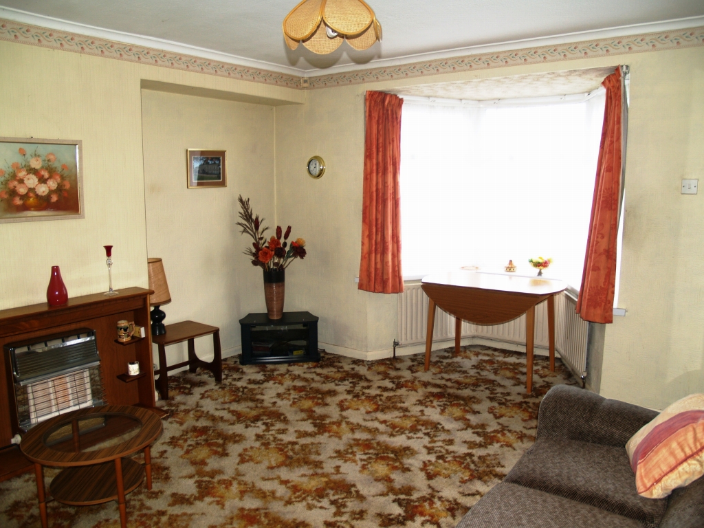 3 bedroom end terraced house SSTC in Birmingham - photograph 2.