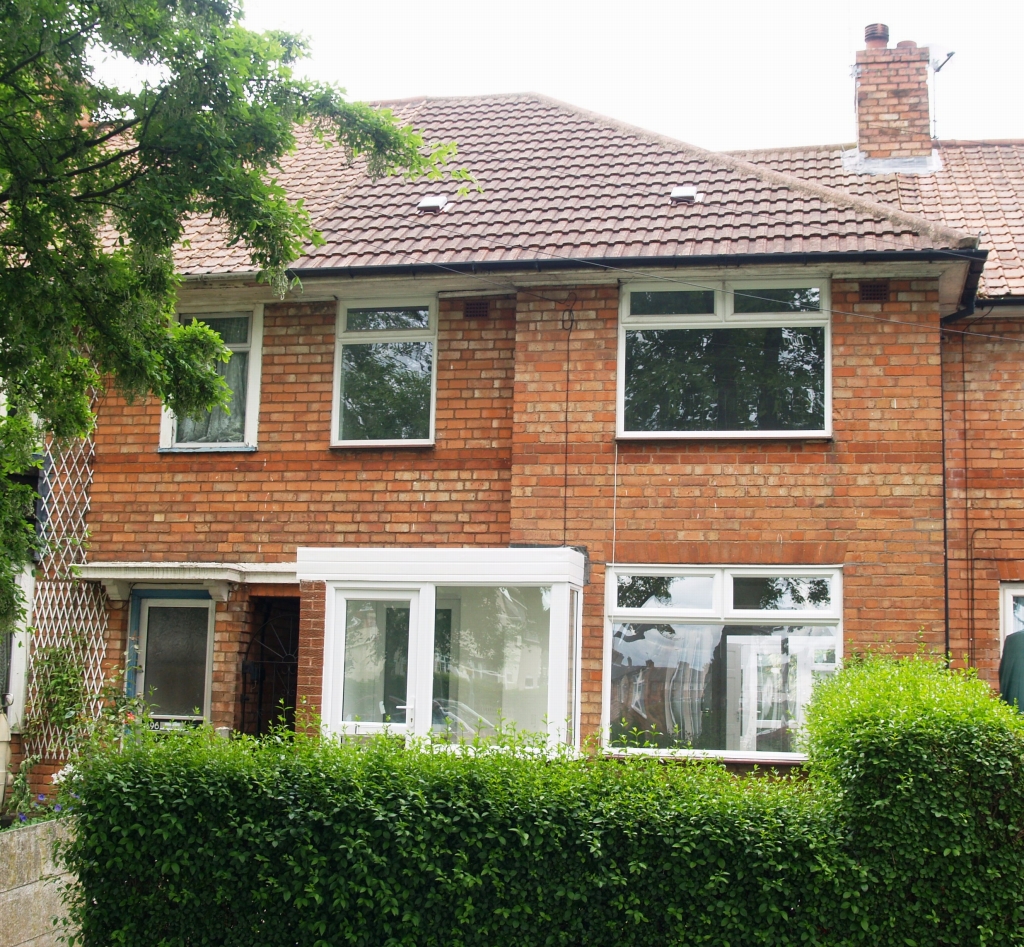 3 bedroom mid terraced house Application Made in Birmingham - photograph 1.