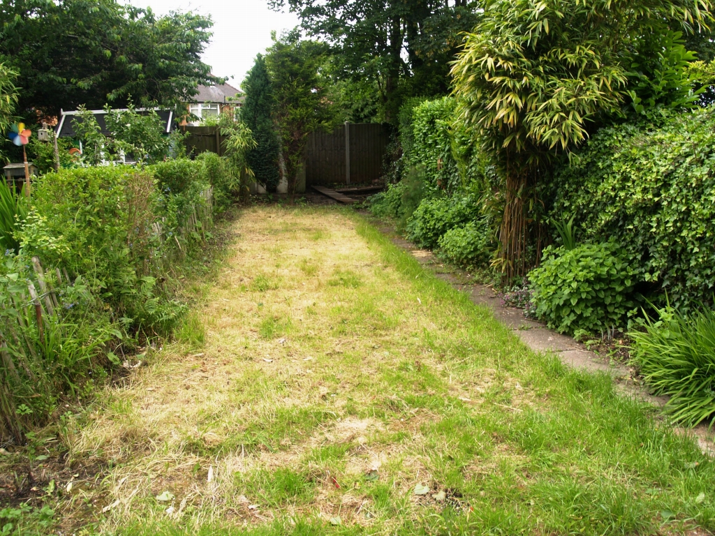 3 bedroom mid terraced house Application Made in Birmingham - photograph 7.