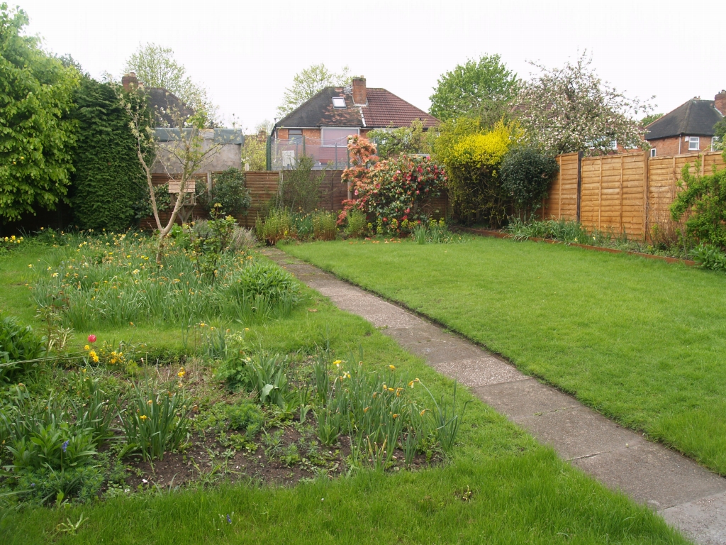 3 bedroom semi detached house SSTC in Birmingham - photograph 14.