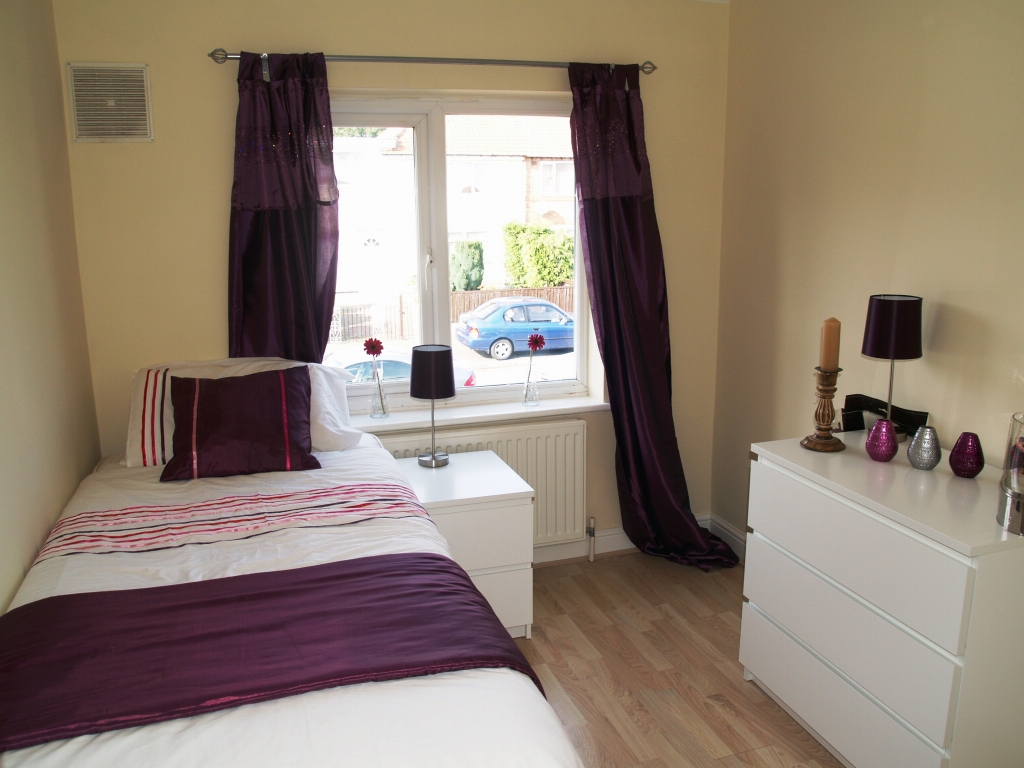 3 bedroom mid terraced house Application Made in Birmingham - photograph 8.