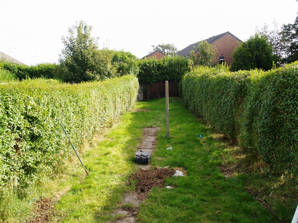 3 bedroom mid terraced house Application Made in Birmingham - photograph 10.