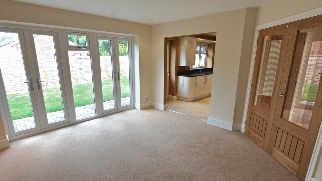 2 bedroom detached bungalow SSTC in Birmingham - photograph 6.