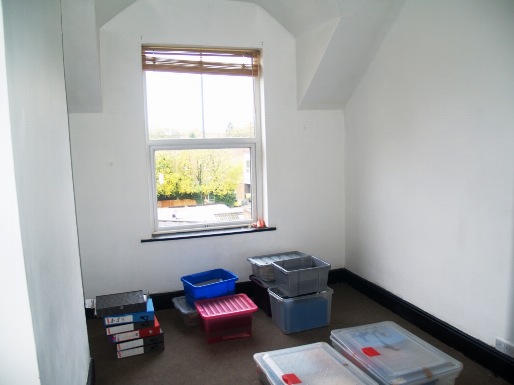 1 bedroom first floor apartment Application Made in Birmingham - photograph 5.