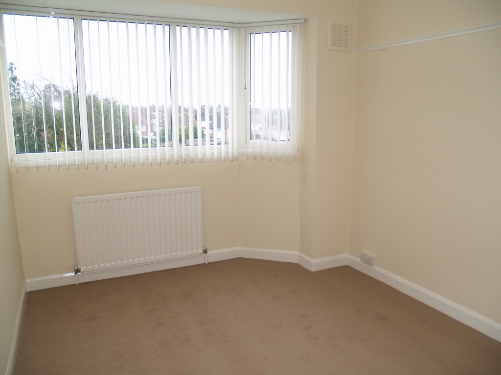 3 bedroom semi detached house SSTC in Birmingham - photograph 6.