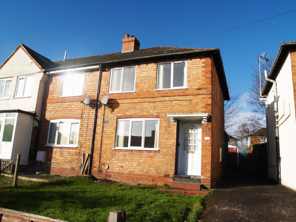 3 bedroom end terraced house SSTC in Birmingham - photograph 1.