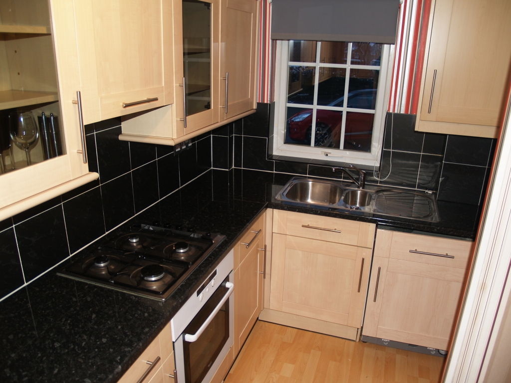 2 bedroom semi detached house SSTC in Birmingham - photograph 3.