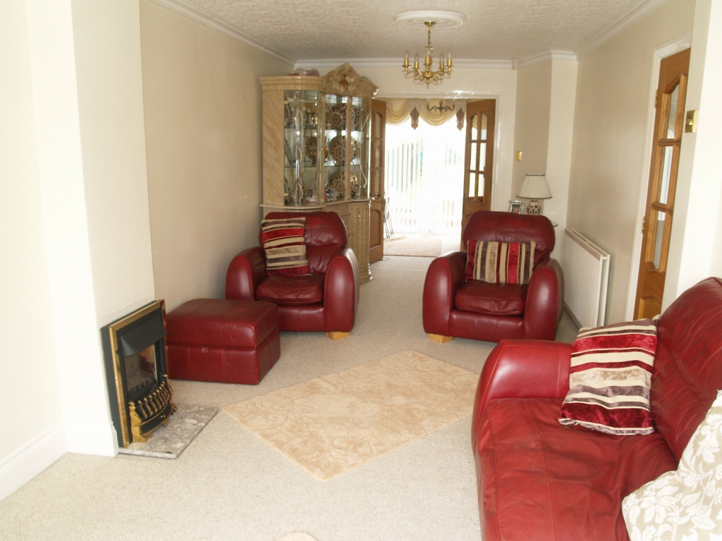 3 bedroom semi detached house SSTC in Solihull - photograph 2.