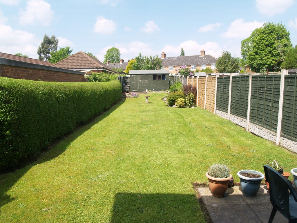 2 bedroom end terraced house SSTC in Birmingham - photograph 2.