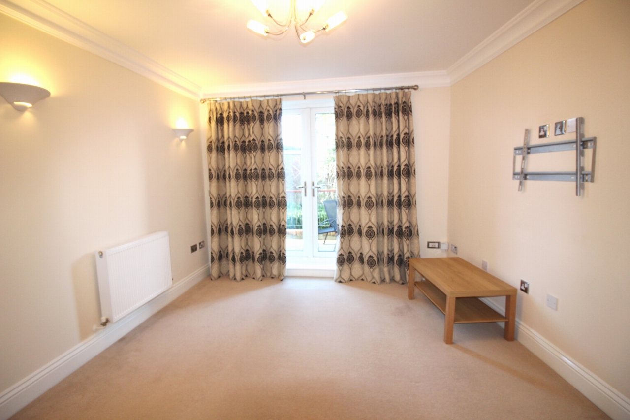 2 bedroom ground floor apartment Application Made in Solihull - photograph 3.
