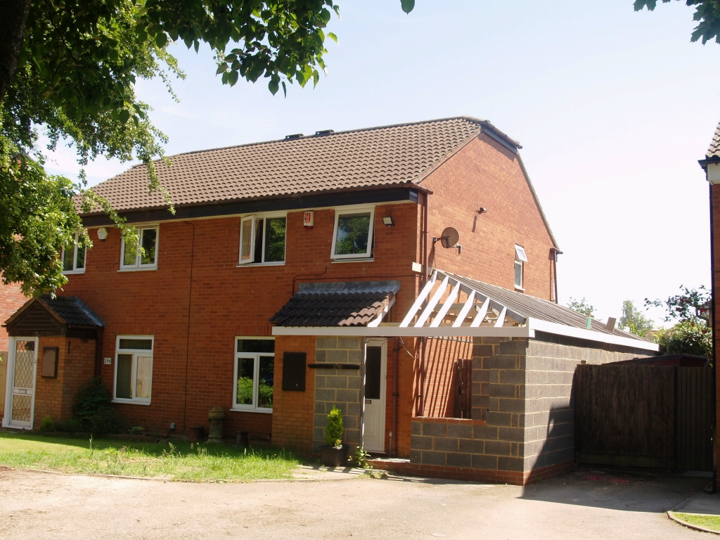 3 bedroom semi detached house SSTC in Solihull - photograph 1.