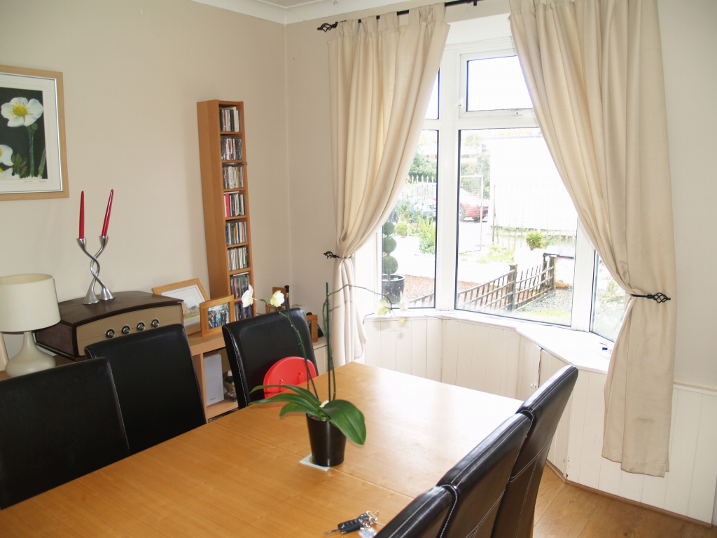 2 bedroom mid terraced house SSTC in Birmingham - photograph 2.