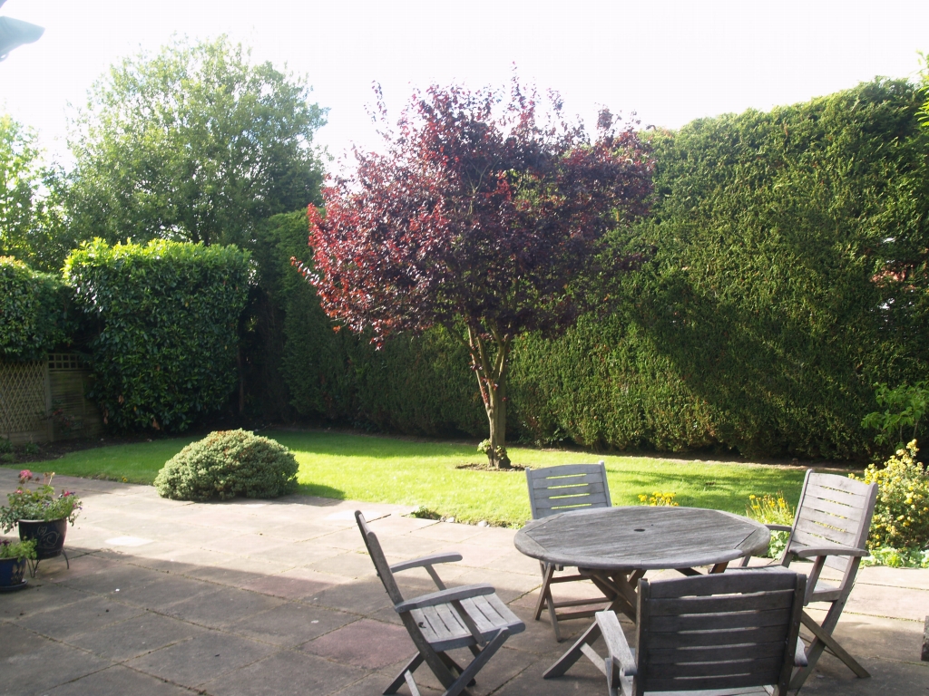 4 bedroom detached house SSTC in Solihull - photograph 3.