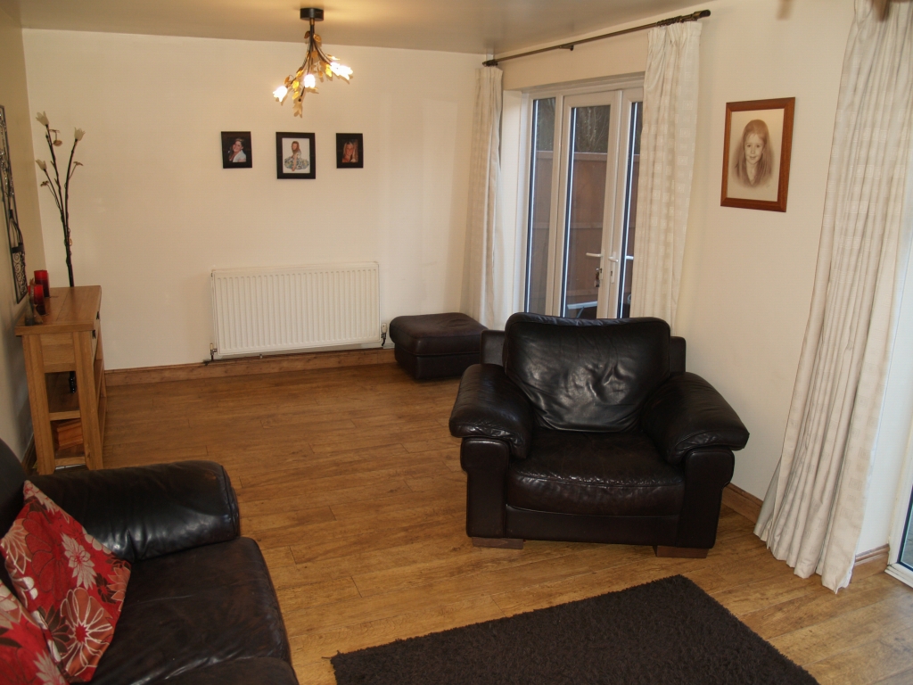 3 bedroom semi detached house SSTC in Solihull - photograph 3.