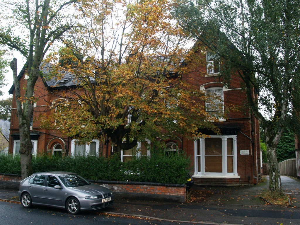 2 bedroom third floor apartment SSTC in Birmingham - Main Image.