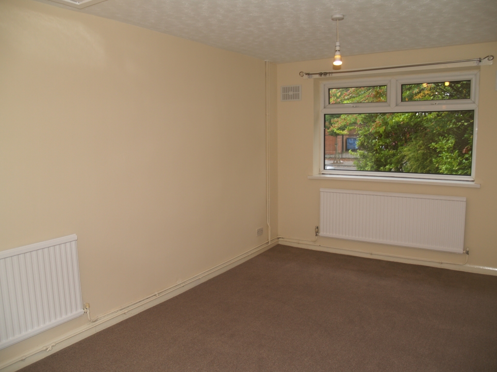 1 bedroom ground floor apartment Application Made in Solihull - photograph 6.