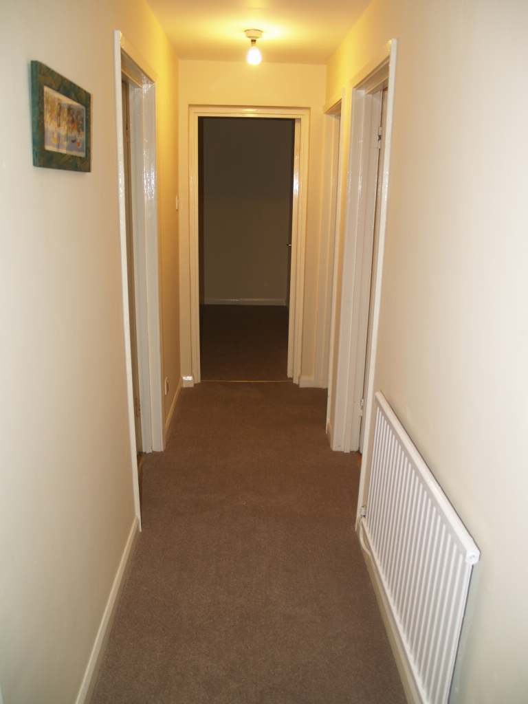 1 bedroom ground floor apartment Application Made in Solihull - photograph 2.